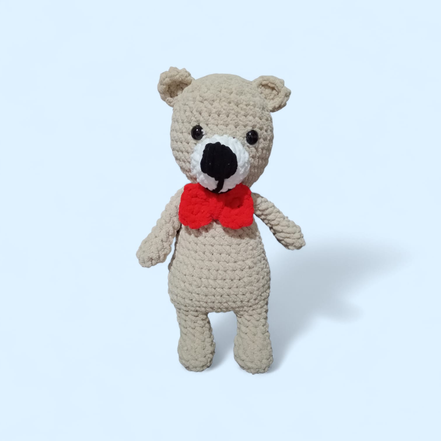 Boneka rajut Beruang Pita Merah